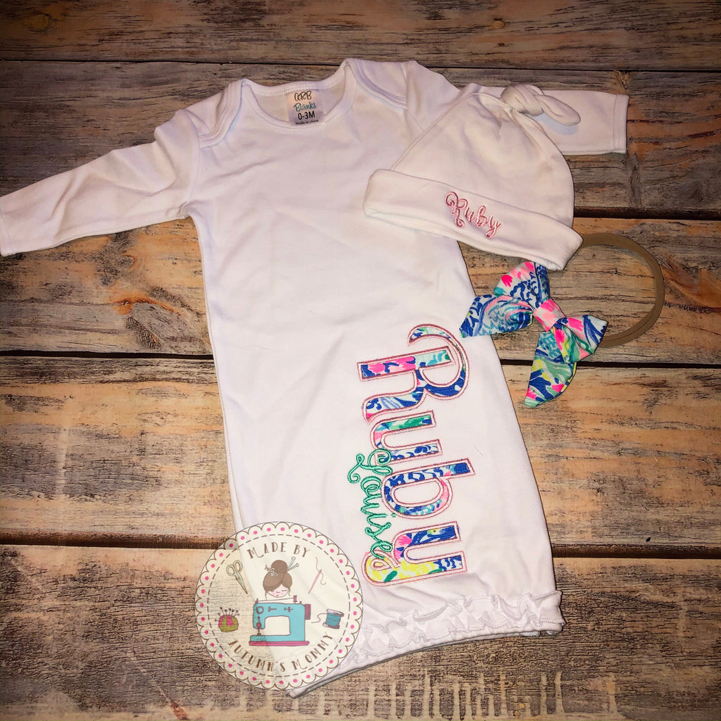 Lilly Newborn baby gown, Embroidered appliqué personalized Name, baby girl, baby shower gift, Lilly fabric, pregnancy gift